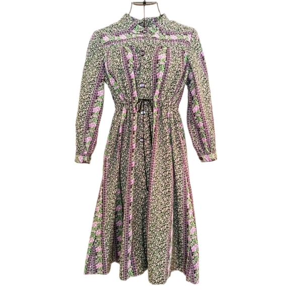 Vintage :: 60s Handmade Women's Floral Sheath Dress - Picture 2 of 7